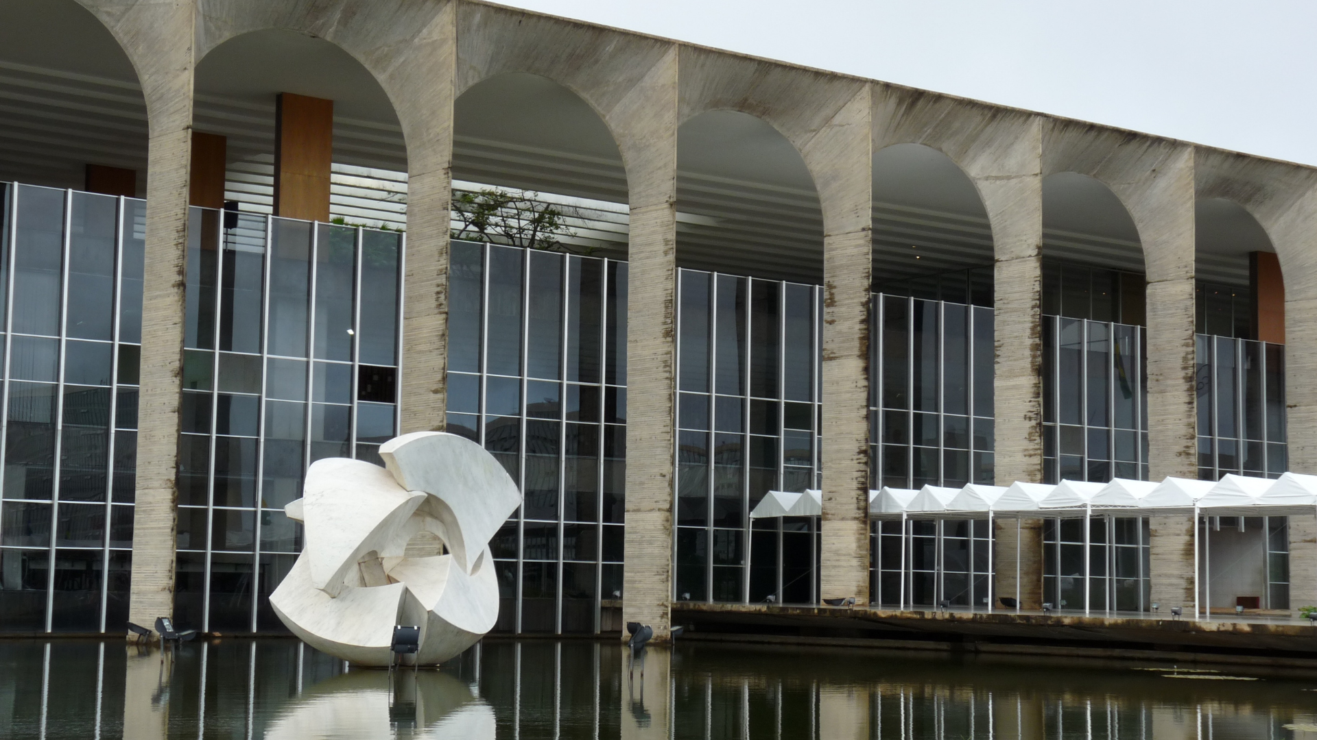 Princípios Constitucionais e a Organização do Estado Brasileiro: A Base da Nossa Estrutura Jurídica